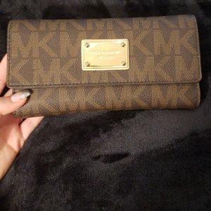 Michael Kors wallet